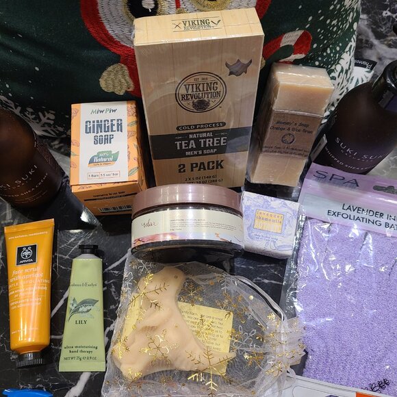 21pc Bath Body Skincare Soap Lotion Mask Chapstick Bundle Set - Picture 3 of 5